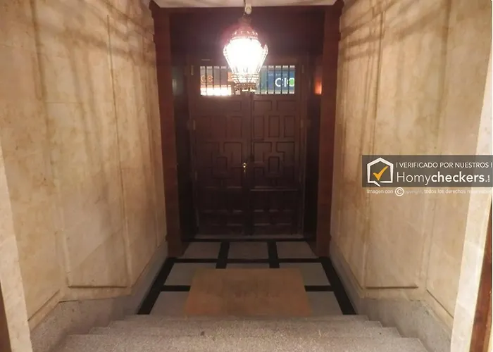 Homyat Prior Isidros, Plaza Mayor Apartmán